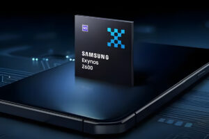 Chip Samsung Exynos 2600 sobre un smartphone con fondo oscuro