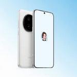 Teléfono ZTE Nubia M153 mostrando una interfaz de inteligencia artificial