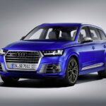 Audi SQ7 2023 en color azul con llantas deportivas